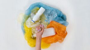 Заказ контейнера для вывоза мусора в Лотошино